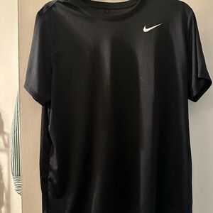 Women’s XL Nike Black T-Shirt the Nike tee